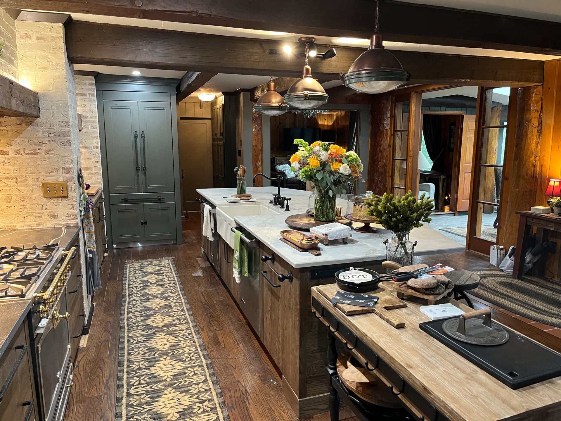 Kitchen & Bathroom Remodeling
